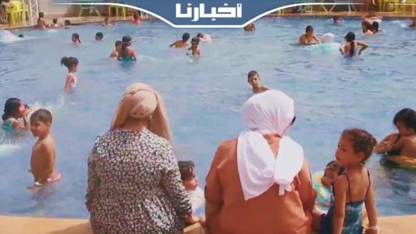 ساكنة العاصمة الشرقية للمملكة تختار المسابح لمواجهة حرارة الجو المفرطة